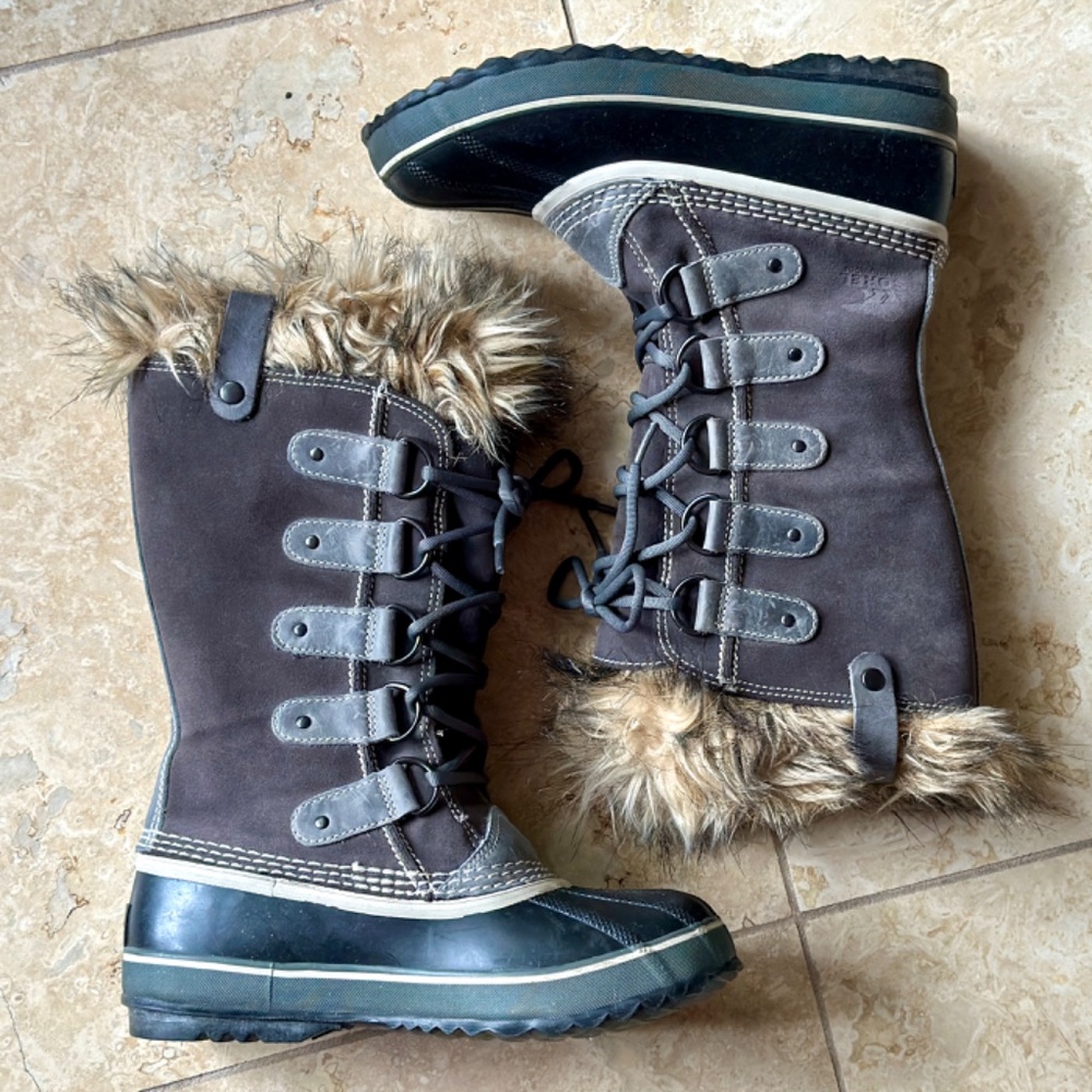 SOREL | Women's Joan of Arc™ Waterproof Boot Sz 6